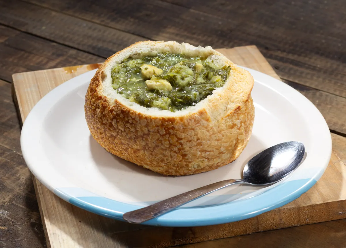 Bol de soupe et pain